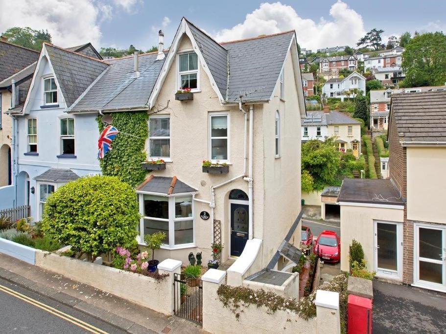 Anchor House Bed & Breakfast Dartmouth Exterior photo